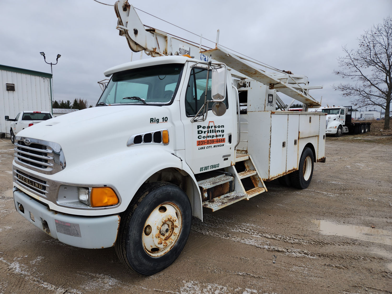 2002 Smeal 6T Pump Hoist